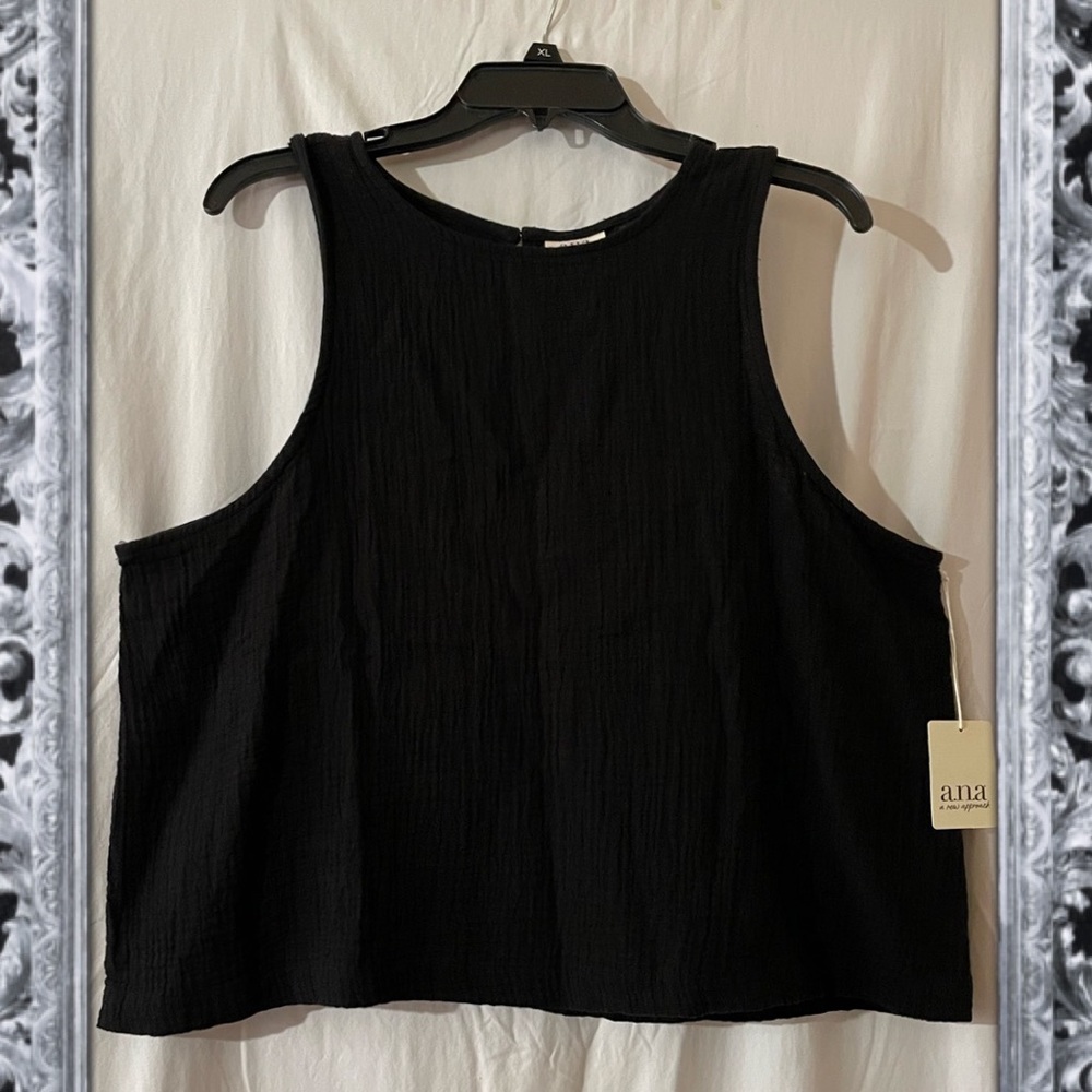 New a.n.a. Top